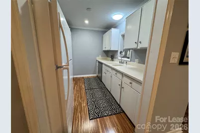 1323 Queens Road #303, Charlotte, NC 28207 - Photo 9