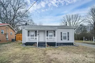 301 J C Dellinger Rd, Cherryville, NC 28021 - Photo 3