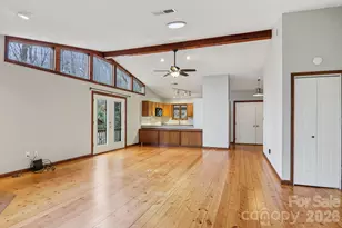 71 N Setsi Ln, Brevard, NC 28712 - Photo 9