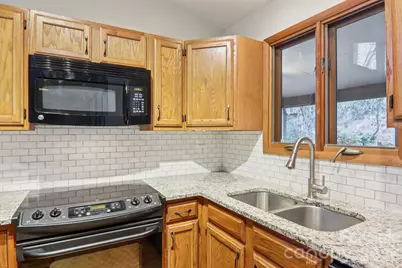 71 N Setsi Lane, Brevard, NC 28712 - Photo 13