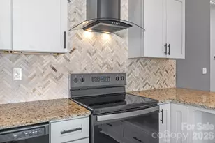 514 N Mulberry St, Cherryville, NC 28021 - Photo 9