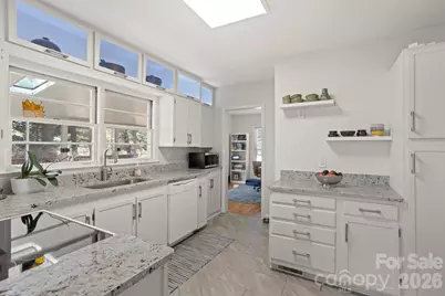 1223 Oakland Street, Hendersonville, NC 28792 - Photo 11