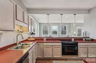 475 S Church St, Hendersonville, NC 28792 - Photo 15