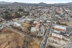 475 S Church St, Hendersonville, NC 28792 - Photo 29