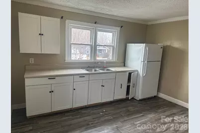 1323 7th Street, Statesville, NC 28677 - Photo 5
