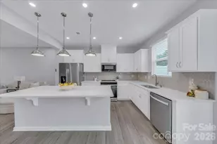 11310 Bartrams Wy, Charlotte, NC 28278 - Photo 13