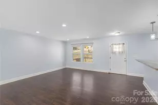 113 Tail Feather Ln, Candler, NC 28715 - Photo 5