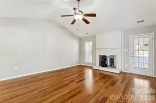 9927 Alden Glen Dr, Charlotte, NC 28269 - Photo 5