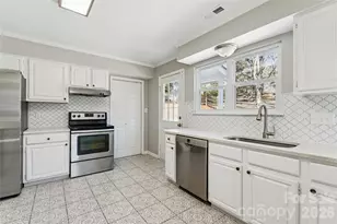 9927 Alden Glen Dr, Charlotte, NC 28269 - Photo 9