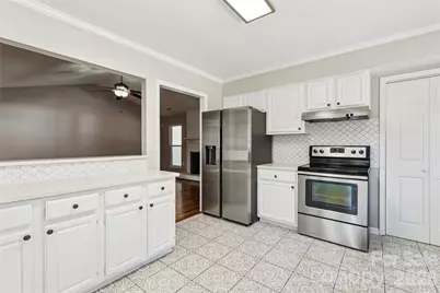 9927 Alden Glen Drive, Charlotte, NC 28269 - Photo 11