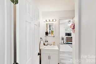 1491 20th Ave NE, Hickory, NC 28601 - Photo 17