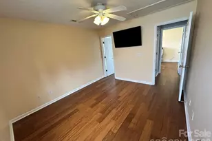 3819 Raintree Dr, Greensboro, NC 27407 - Photo 3