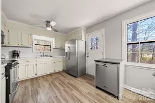 207 Buckskin Dr, Gastonia, NC 28052 - Photo 9