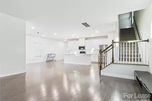 6725 Good News Dr, Charlotte, NC 28215 - Photo 3