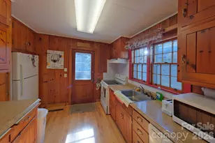 71 Norfolk Ln, Laurel Park, NC 28739 - Photo 9