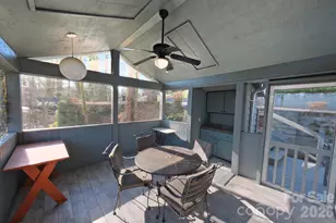 71 Norfolk Ln, Laurel Park, NC 28739 - Photo 5