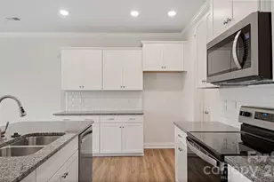 358 Creekview Rd, Hendersonville, NC 28792 - Photo 5