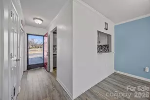 7602 Woods Ln, Cornelius, NC 28031 - Photo 3