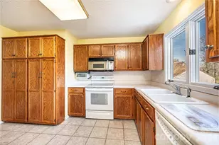 2231 6th St NW, Hickory, NC 28601 - Photo 13