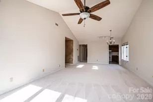 2231 6th St NW, Hickory, NC 28601 - Photo 11