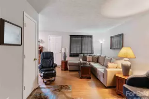 193 Freedom Rd, Hendersonville, NC 28792 - Photo 9