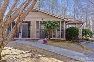 193 Freedom Rd, Hendersonville, NC 28792 - Photo 1