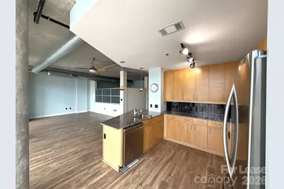 505 E 6th Street #810, Charlotte, NC 28202 - Photo 5