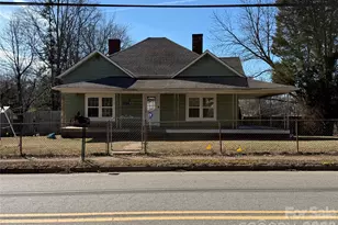 1818 N Rankin Ave, Newton, NC 28658 - Photo 1