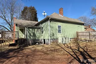 1818 N Rankin Ave, Newton, NC 28658 - Photo 3