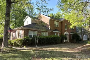 4926 Ardenwoods Dr, Charlotte, NC 28215 - Photo 1