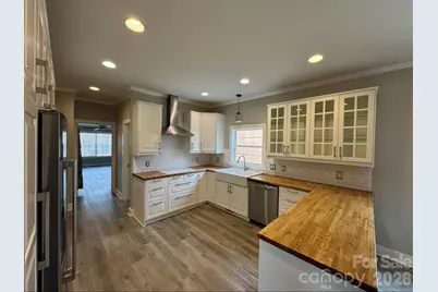 4926 Ardenwoods Drive, Charlotte, NC 28215 - Photo 11