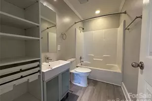 4926 Ardenwoods Dr, Charlotte, NC 28215 - Photo 23