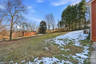 1030 Fence St, Granite Falls, NC 28630 - Photo 5