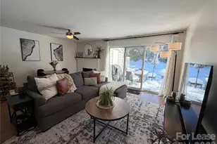 2757 Von Thuringer Ct, Charlotte, NC 28210 - Photo 3