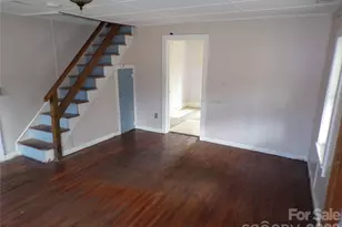 202 Honor Ln, Hendersonville, NC 28792 - Photo 17