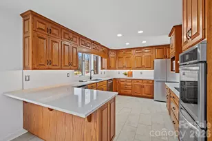 735 Macedonia Rd, Asheville, NC 28804 - Photo 13