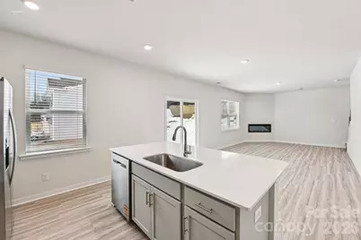 618 Dazzle Loop, Newton, NC 28658 - Photo 7