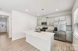 618 Dazzle Loop, Newton, NC 28658 - Photo 9