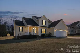 143 Maple Ridge Cir, Salisbury, NC 28147 - Photo 3