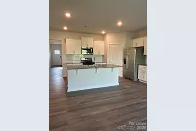 1381 6th Street NE, Hickory, NC 28601 - Photo 3