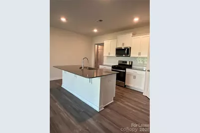 1381 6th Street NE, Hickory, NC 28601 - Photo 7