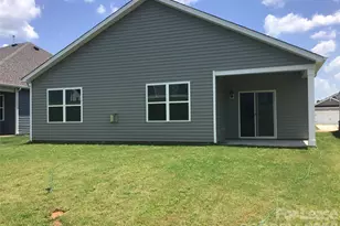 1381 6th St NE, Hickory, NC 28601 - Photo 17