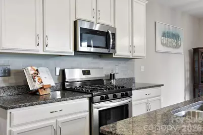 258 Crystal Heights Drive, Hendersonville, NC 28739 - Photo 9