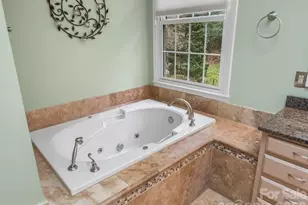 112 Parkland St, Morganton, NC 28655 - Photo 17