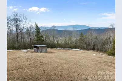 951 Pine Tree Road, Spruce Pine, NC 28777 - Photo 9