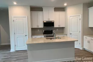 2605 Greenmarket Dr, Charlotte, NC 28217 - Photo 5