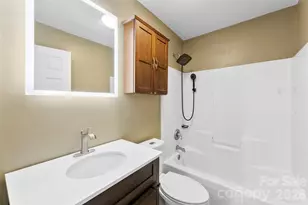 11608 Long Forest Dr, Charlotte, NC 28269 - Photo 11