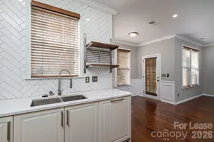 3129 Maywood Dr, Charlotte, NC 28205 - Photo 9