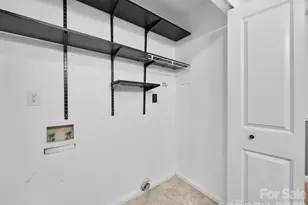 1908 Pine Mountain Rd, Charlotte, NC 28214 - Photo 29