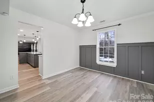 1908 Pine Mountain Rd, Charlotte, NC 28214 - Photo 9